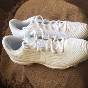 Women’s Softball Cleats (NEW Never Worn)